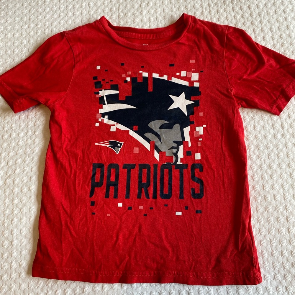 NFL Red Patriots Short Sleeve Tee